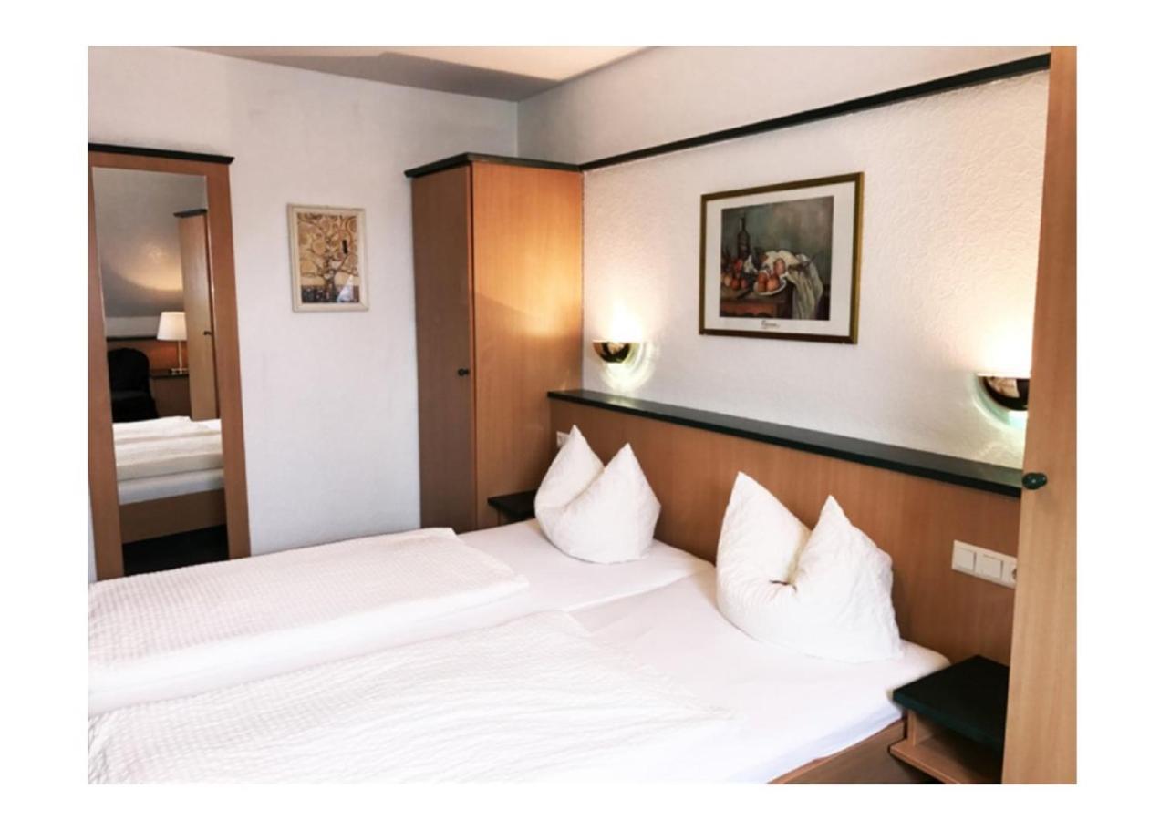 Hotel-Landgasthof Gruener Baum - Dittigheim Tauberbischofsheim Ngoại thất bức ảnh