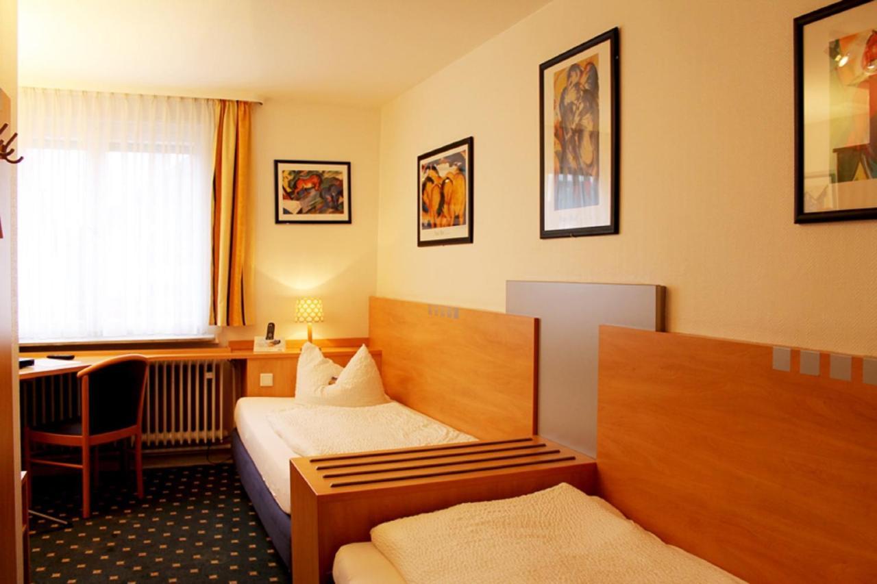 Hotel-Landgasthof Gruener Baum - Dittigheim Tauberbischofsheim Ngoại thất bức ảnh