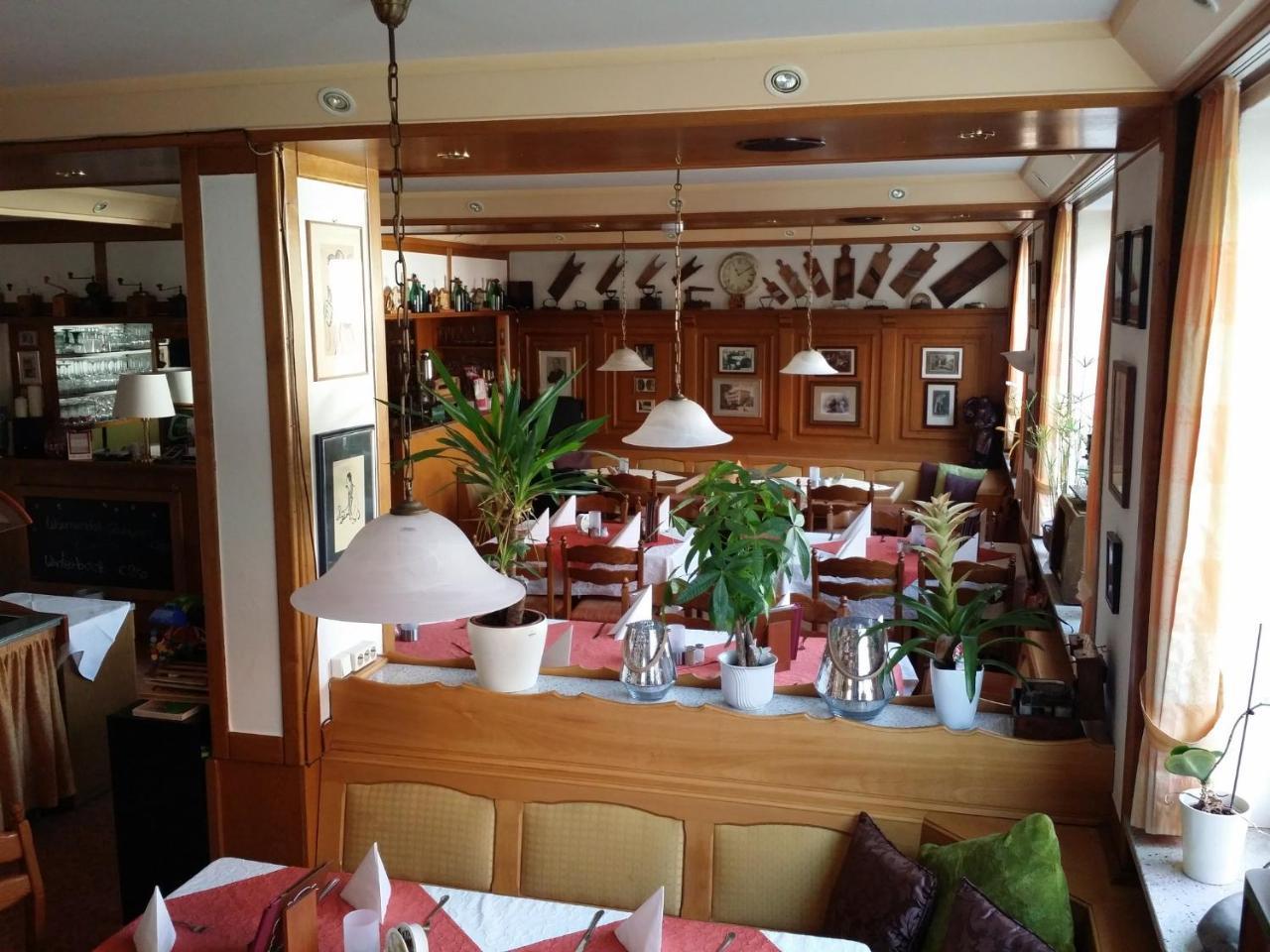 Hotel-Landgasthof Gruener Baum - Dittigheim Tauberbischofsheim Ngoại thất bức ảnh